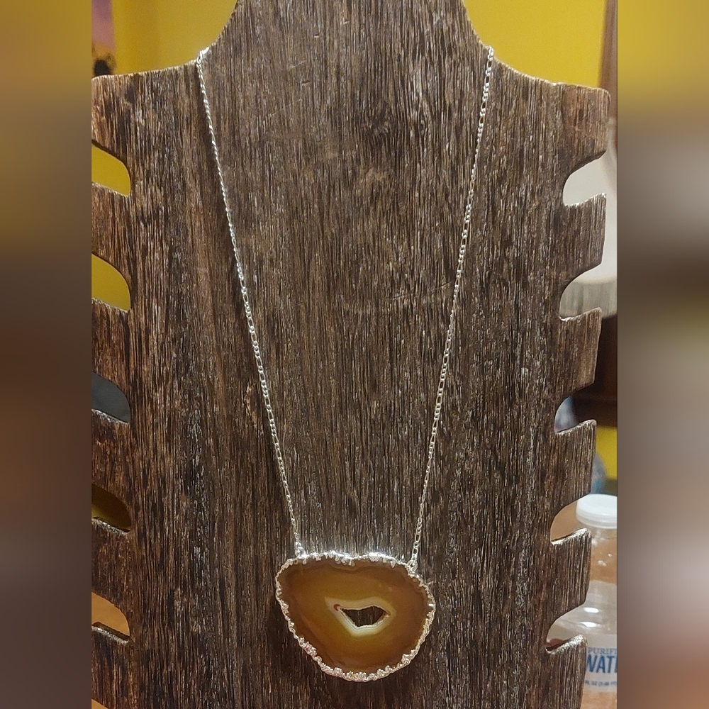 Natural Agate Geode Slice Statement Necklace - Picture 3 of 5